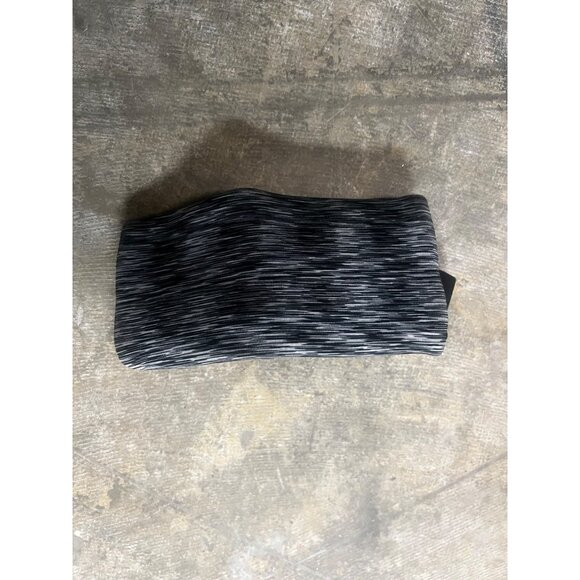 Adjustable Reflective Running Fanny Pack Waist Belt With Zipper Pocket - Picture 3 of 6